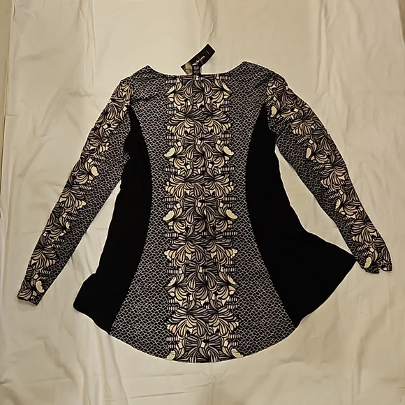Brand New Style&Co black long sleeve top with flair bottom - Picture 4 of 4